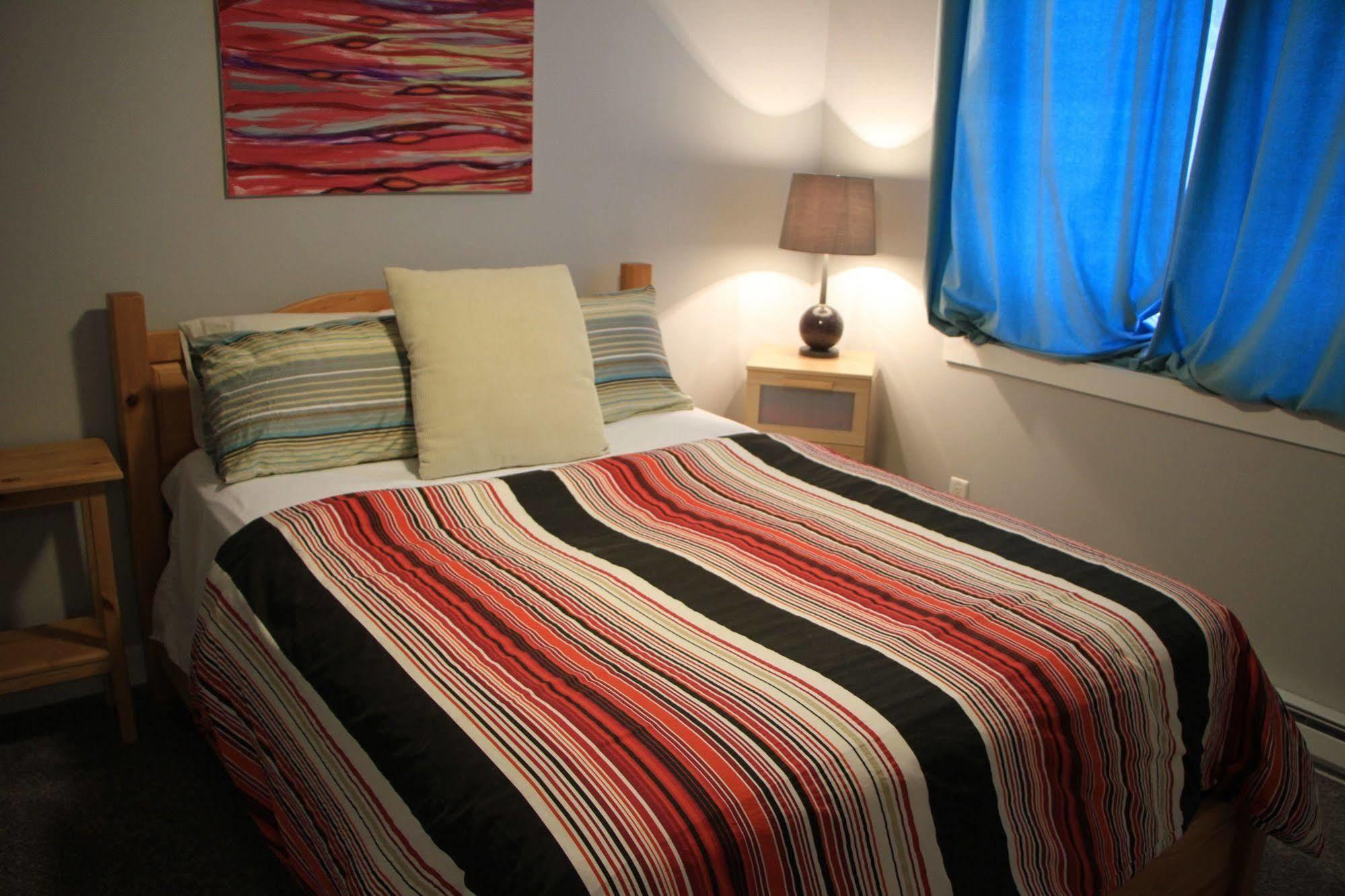 Stoneshire Guesthouse Клиъруотър Екстериор снимка