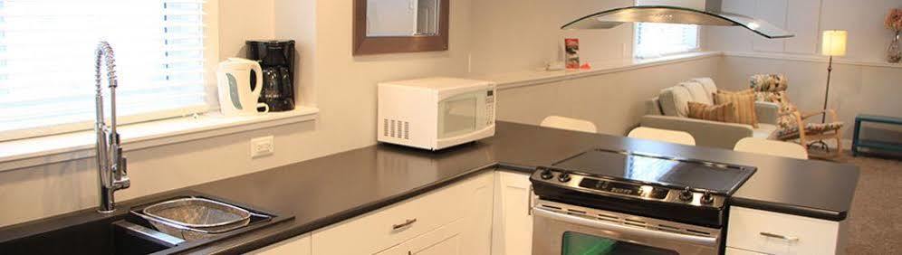 Stoneshire Guesthouse Клиъруотър Екстериор снимка